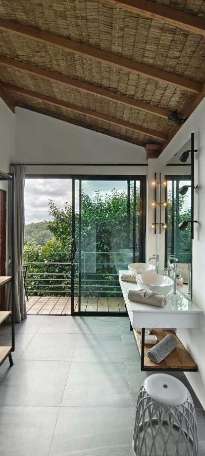 Villa On The Rock - 360 Bay View トンサラ エクステリア 写真
